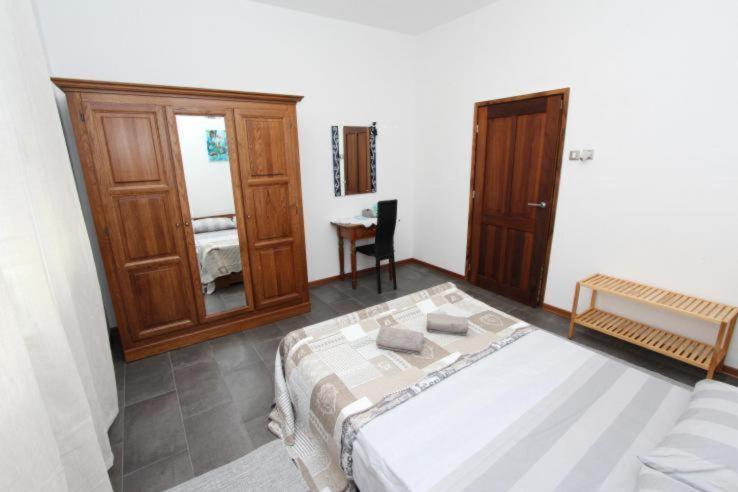 Апартаменти Apartman Sator Ровінь Екстер'єр фото