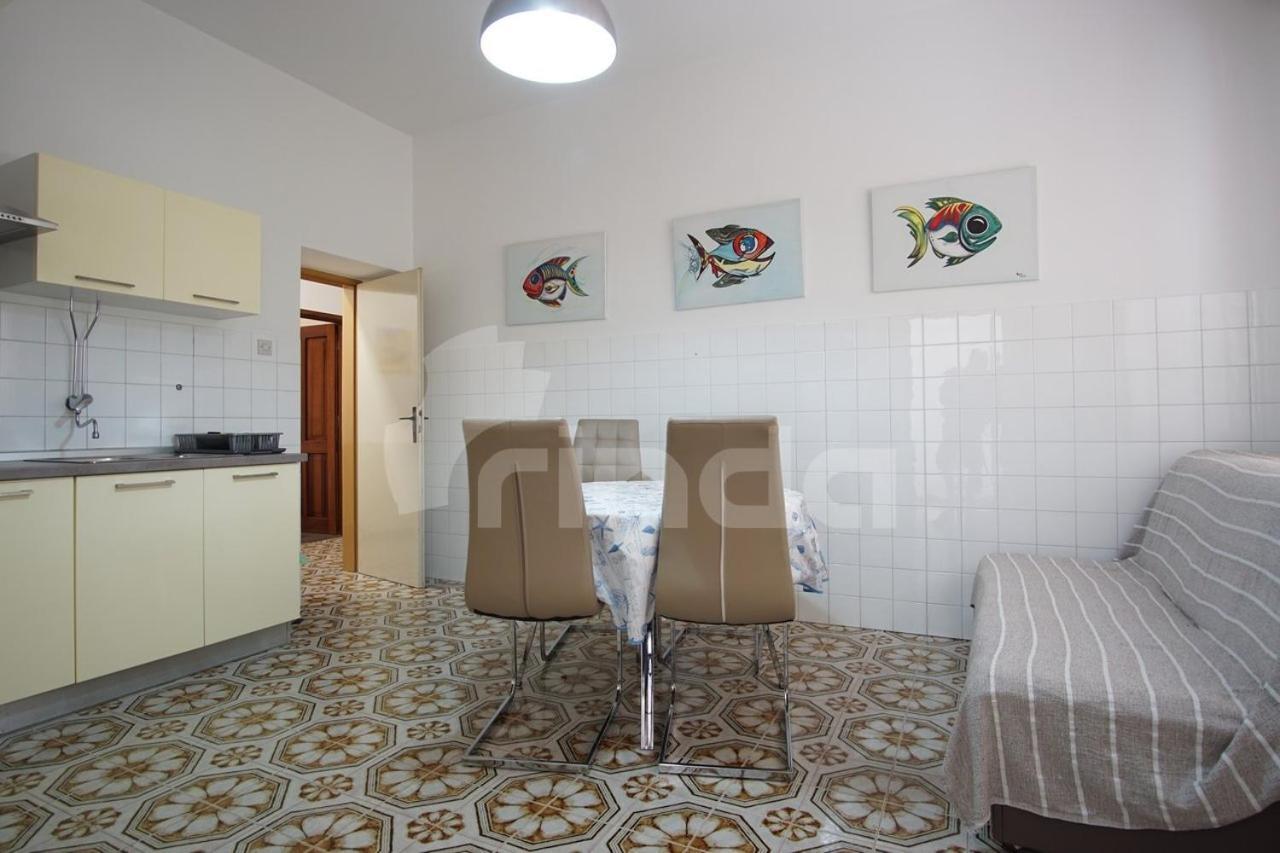 Апартаменти Apartman Sator Ровінь Екстер'єр фото